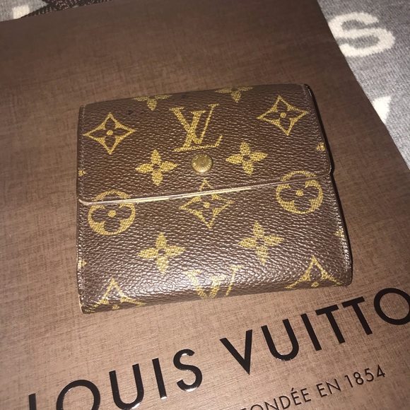 💯% Authentic Small Monogram Canvas Wallet - Picture 1 of 8
